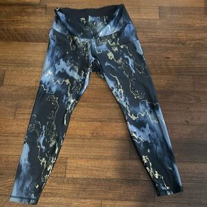 NWOT Extra High Rise Go Dry Leggings. Size XL. Inseam 26in